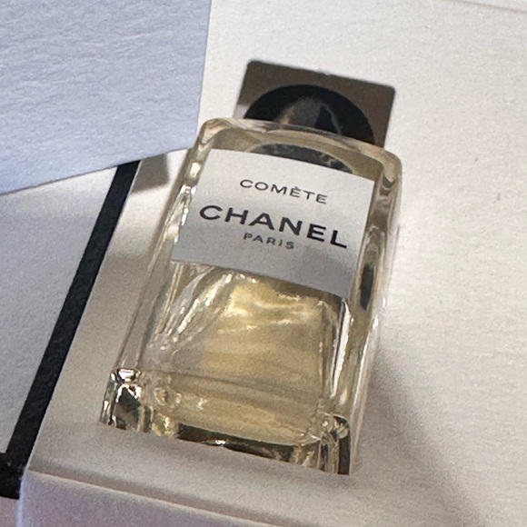 Chanel Les exclusifs Comete & Gardenia Gift bundle with shopping bag - Picture 5 of 7